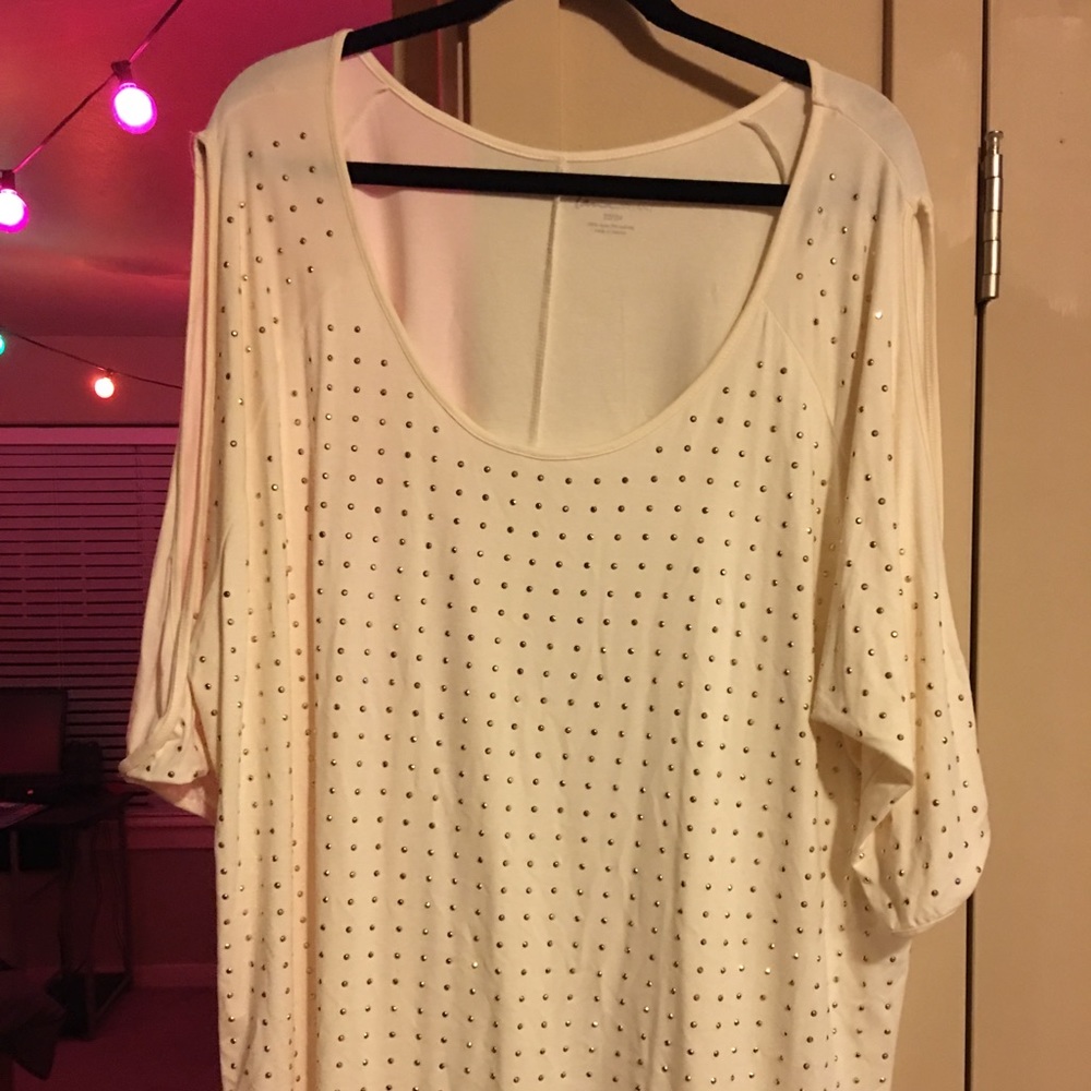 Open arm blouses.